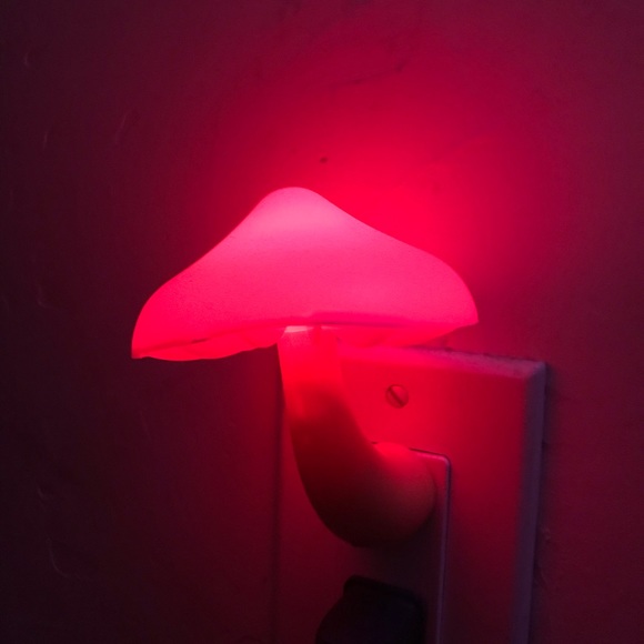 Rainbow mushroom night light plug in rave dance trippy psychedelic shroom party - Picture 4 of 11